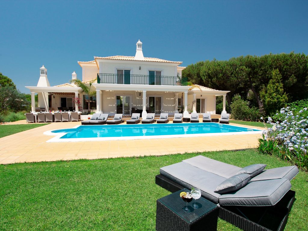 Villa TRAFAL, 7 Bedrooms ensuite luxury property at 900 meters from the Beach - 7 Bedroom (Sleeps 16) Villa in Algarve (P69652) - No Booking Fees